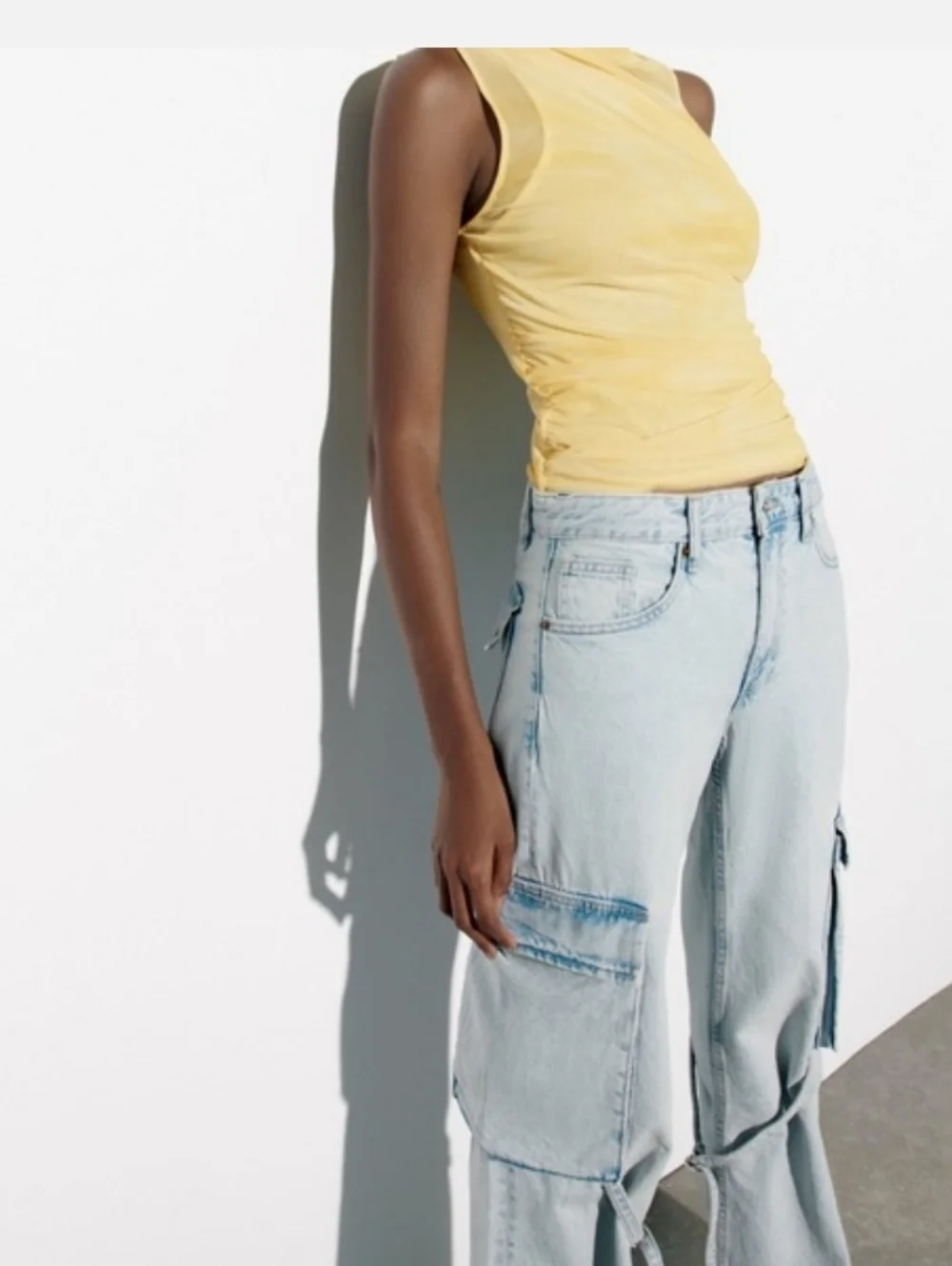 Zara Mid Rise Light Blue Wash TRF Belt Loop Cargo Wide Leg Jeans 4 - Picture 4 of 11